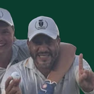 Mario Mendis, holding the ball.